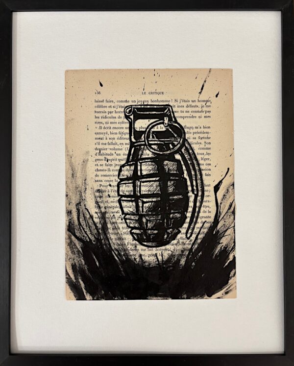 Grenade, cadre, encre de Chine sur page de livre, boutique de Franck Saïssi