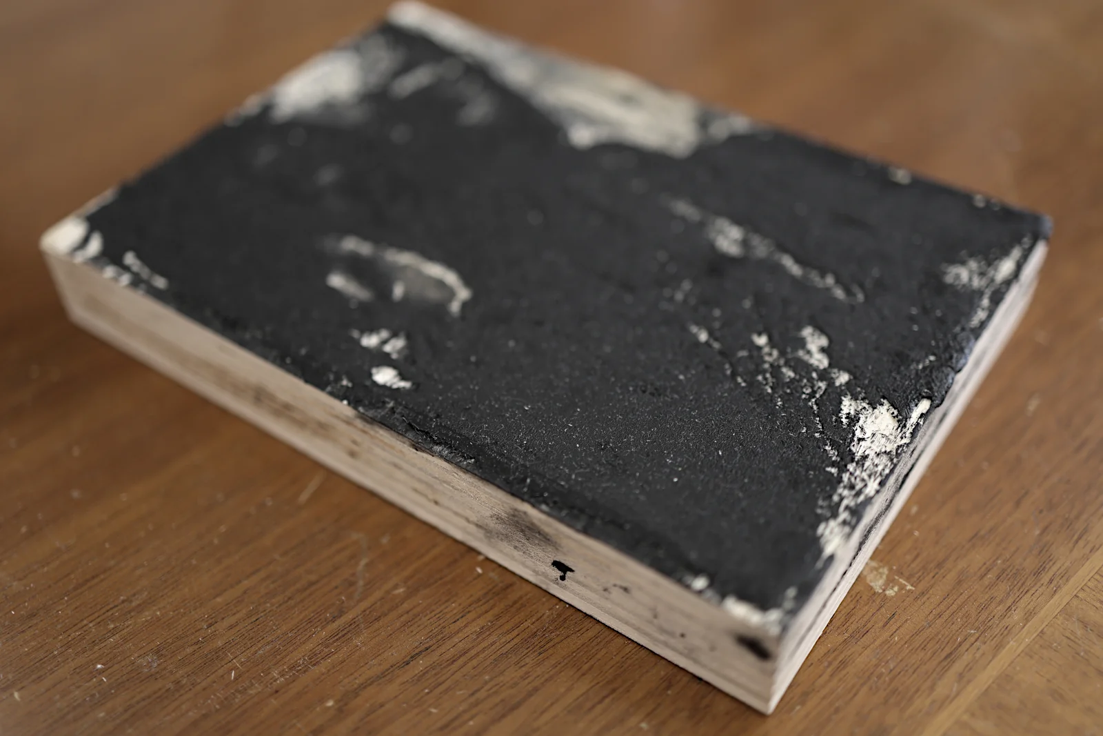 Vue de la matrice en peuplier de la gravure sur bois de Sita, par Franck Saïssi